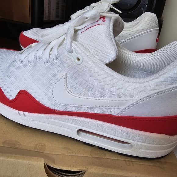 NIKE AIRMAX 1 EM SIZE 9.5 - Picture 4 of 5